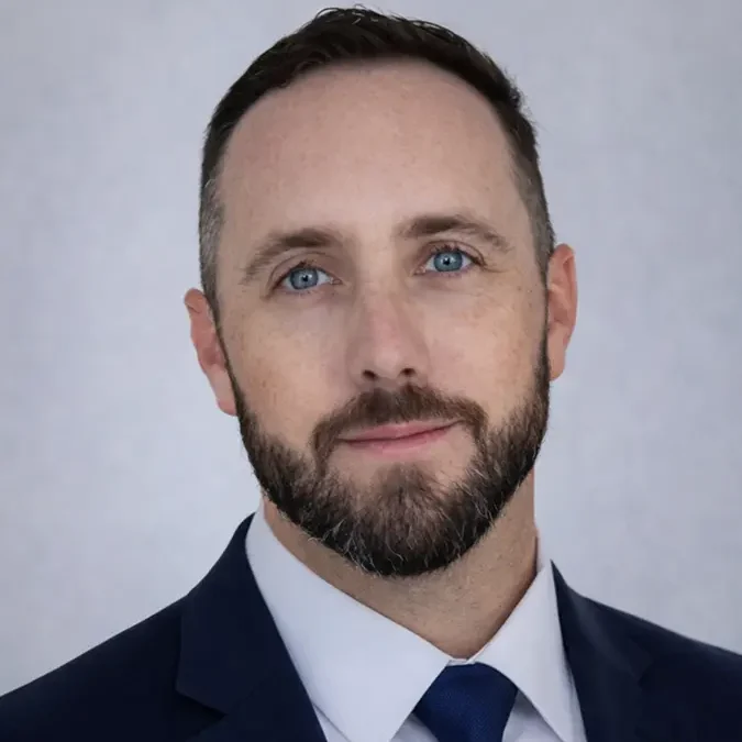 Transparent Financial_Official Headshot_Sean Burke 1 Transparent Financial_Official Headshot_Sean Burke 1